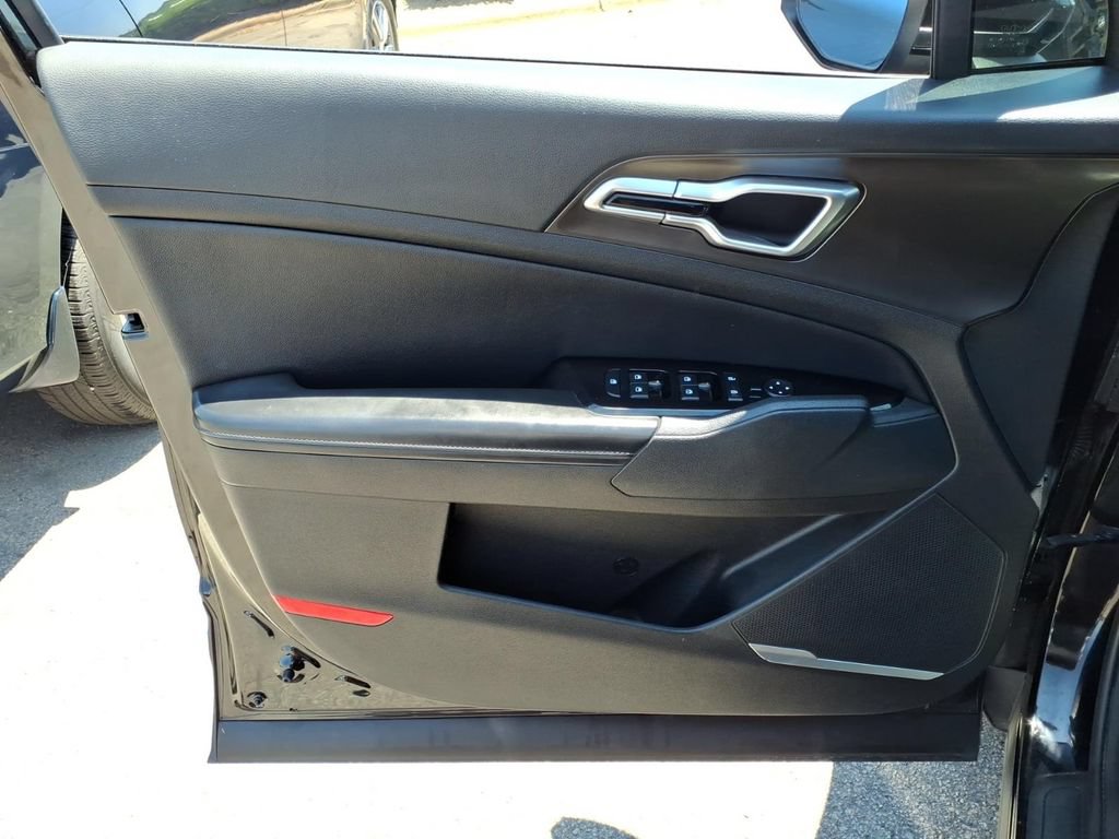Used 2023 Kia Sportage EX FWD image 8
