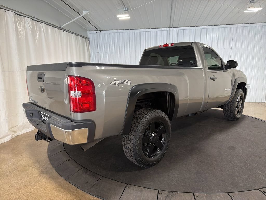 Used 2014 Chevrolet Silverado 2500 W/T AWD/4WD image 9