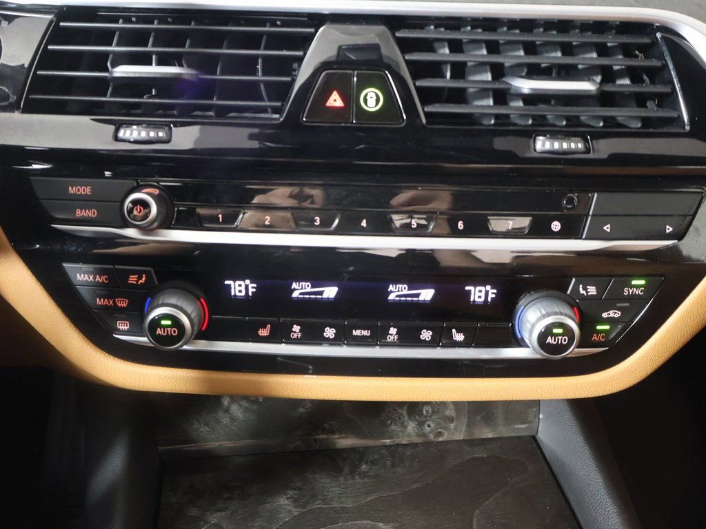 Used 2022 BMW 530i xDrive w/ M Sport Package image 49