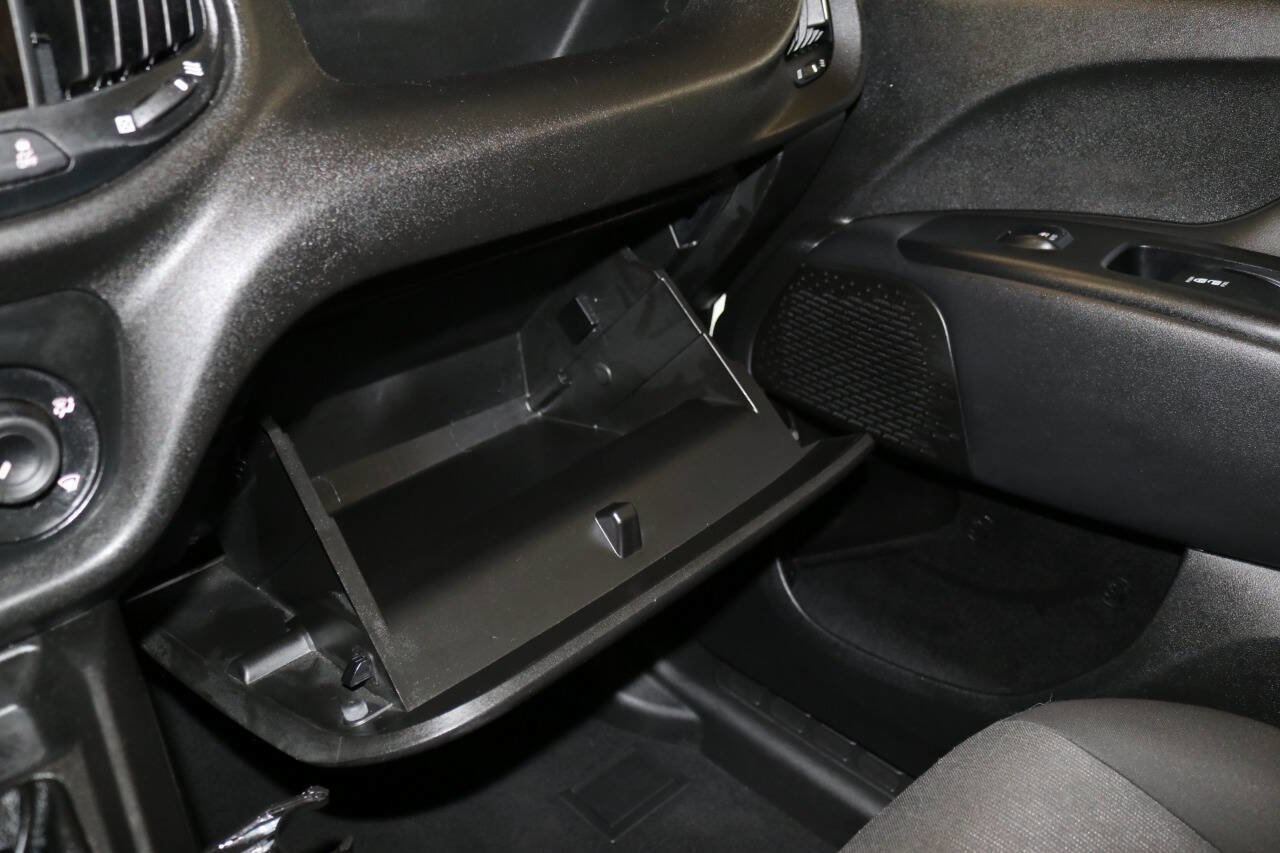 Used 2022 RAM ProMaster City Wagon w/ Lights & Wheels Group image 53