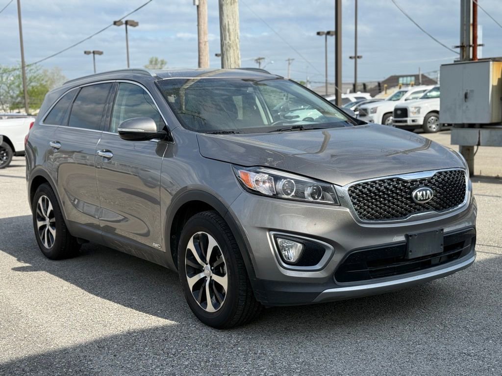 Used 2016 Kia Sorento EX w/ EX Premium Package image 4