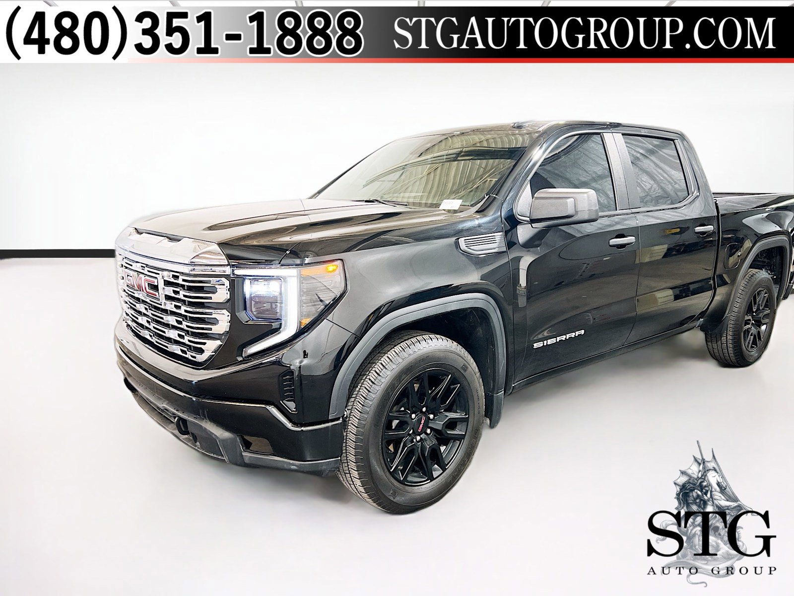 Used 2024 GMC Sierra 1500 Pro w/ Graphite Edition