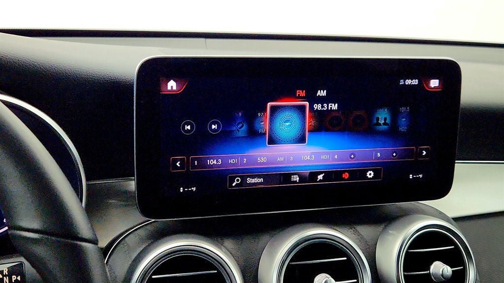 Used 2022 Mercedes-Benz GLC 300 image 17