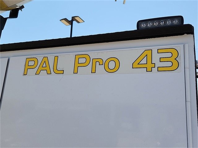 Used 2024 RAM 5500 Tradesman w/ Chrome Appearance Group image 20