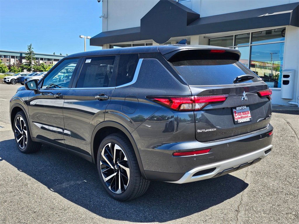 New 2025 Mitsubishi Outlander SE image 4