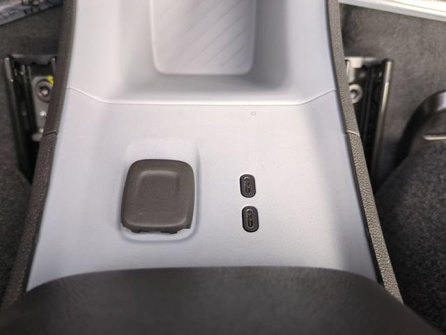 New 2027 Chevrolet Bolt RS w/ Technology Package FWD image 23
