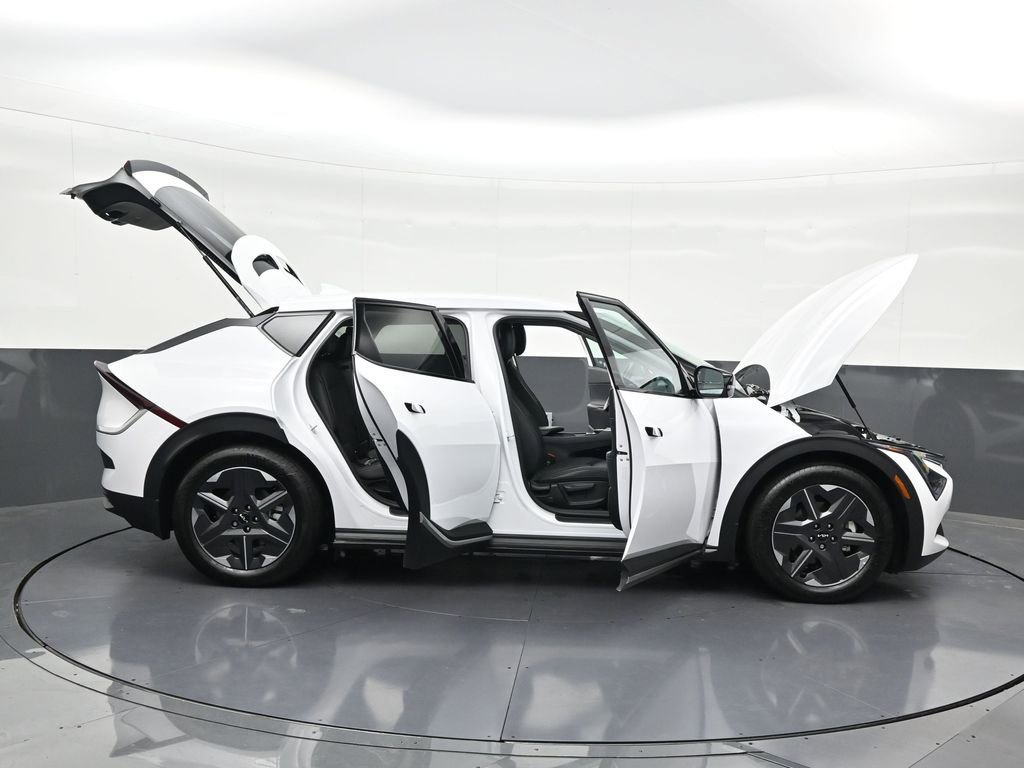 Used 2025 Kia EV6 Light RWD image 37