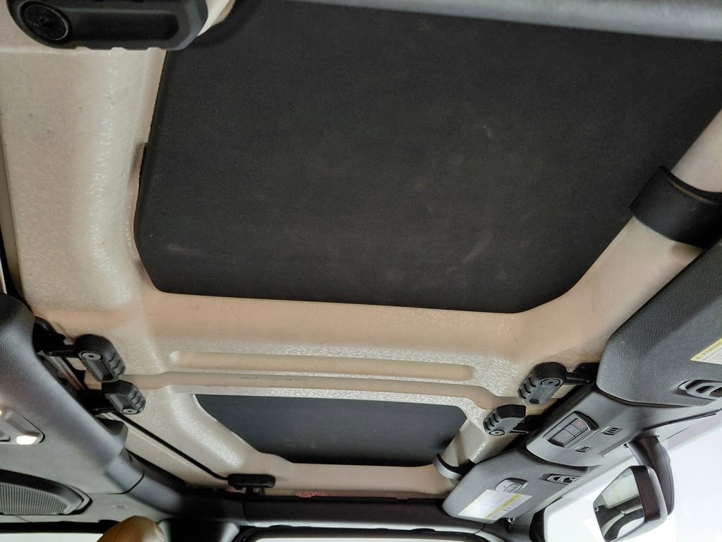 Certified 2022 Jeep Gladiator Overland w/ Popular Equipment Package image 26