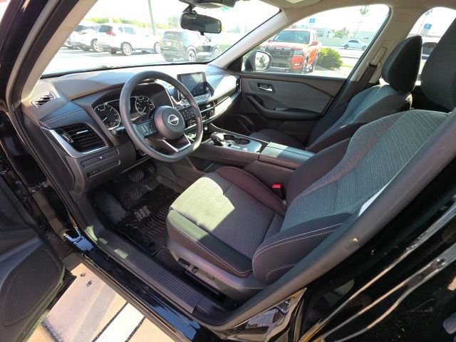 Used 2022 Nissan Rogue SV image 12