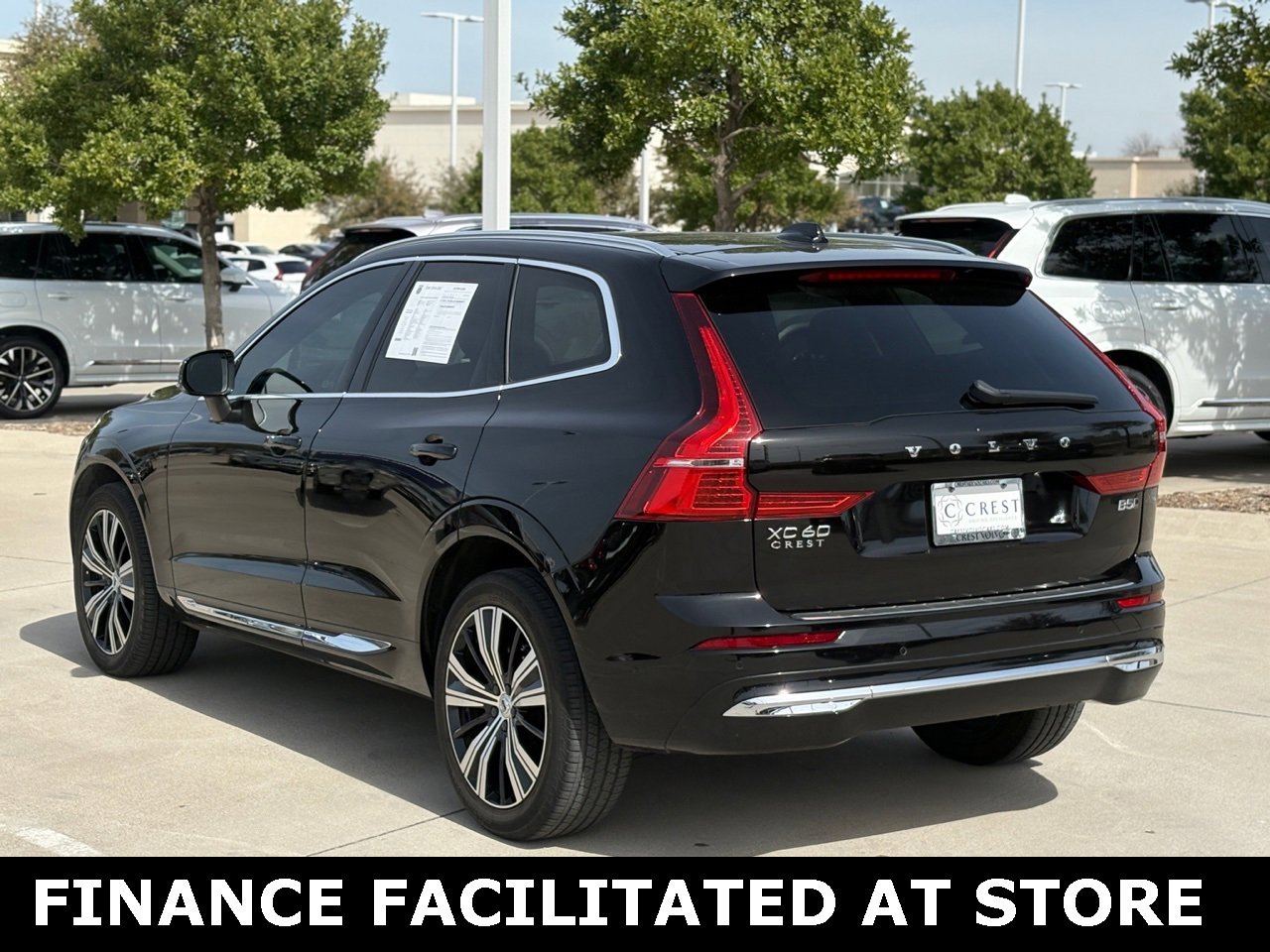 Certified 2023 Volvo XC60 B5 Plus image 5