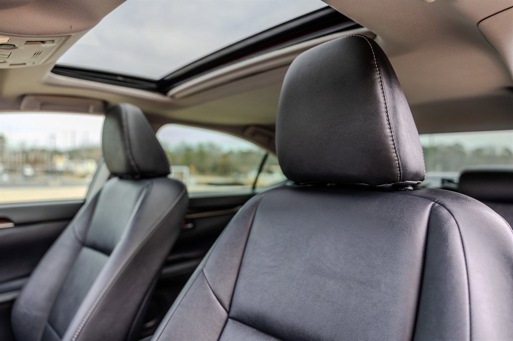 Used 2013 Lexus ES 350 w/ Premium Pkg image 27