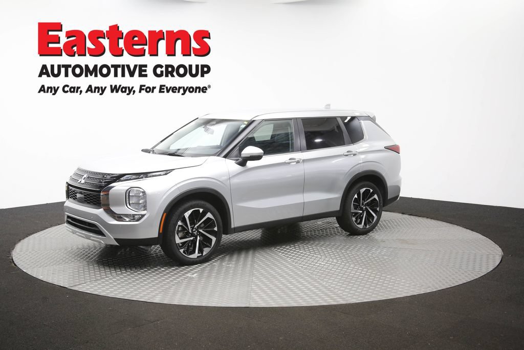 Used 2024 Mitsubishi Outlander SE FWD image 59