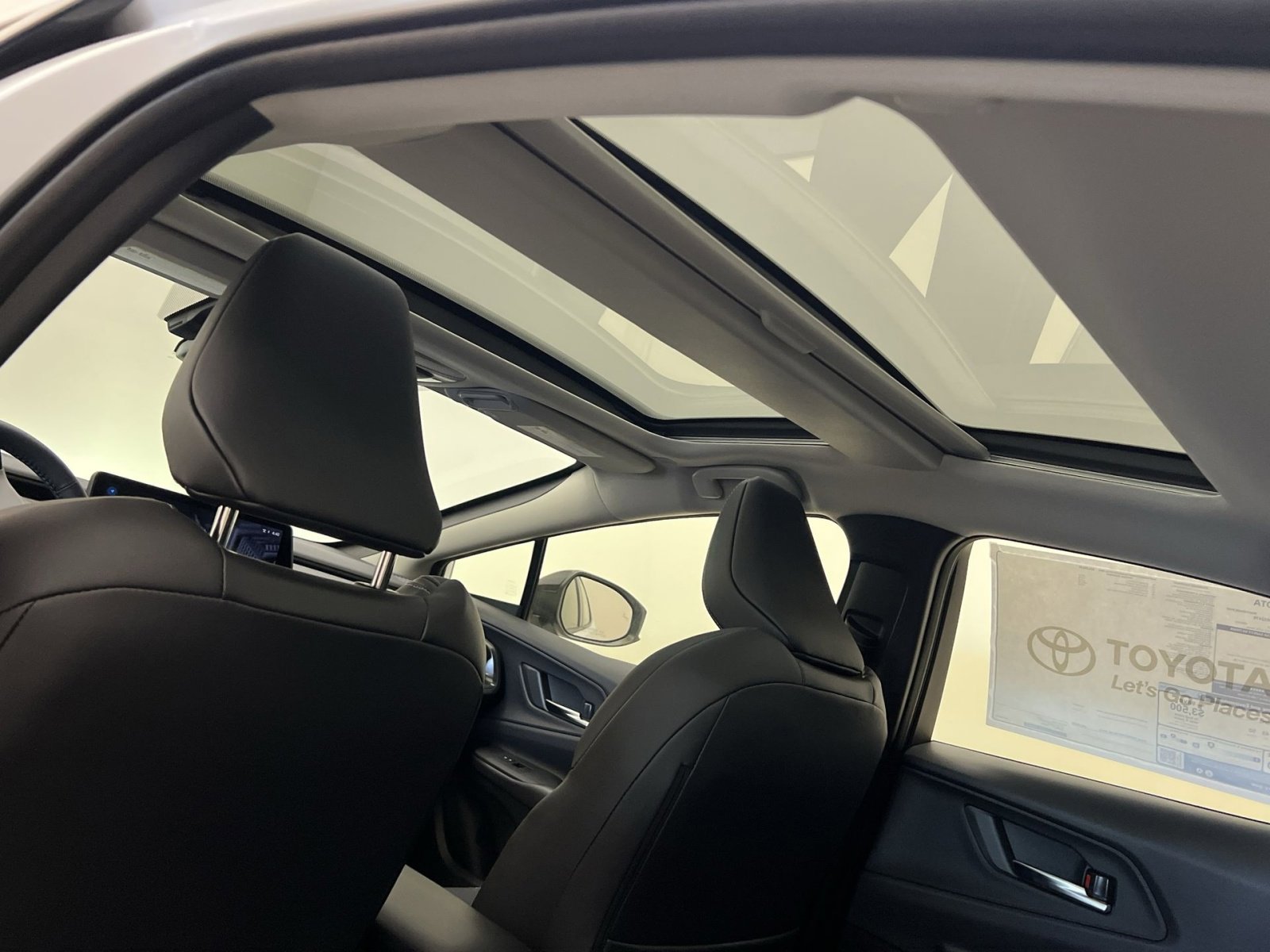 New 2026 Toyota Prius AWD image 18