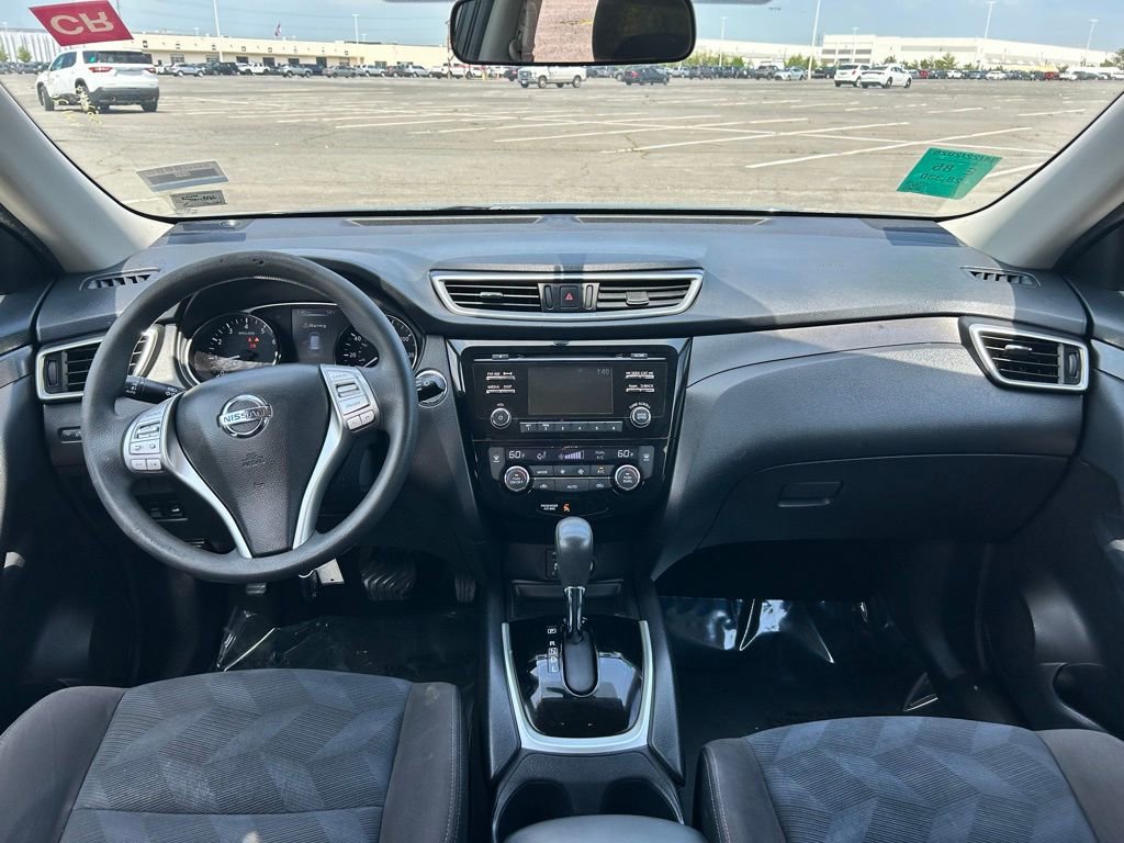 Used 2015 Nissan Rogue SV AWD/4WD image 18