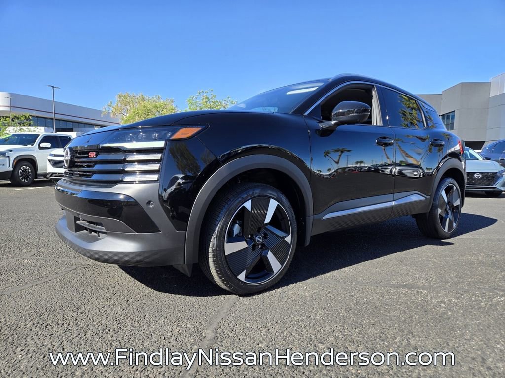 Used 2025 Nissan Kicks SR FWD image 2