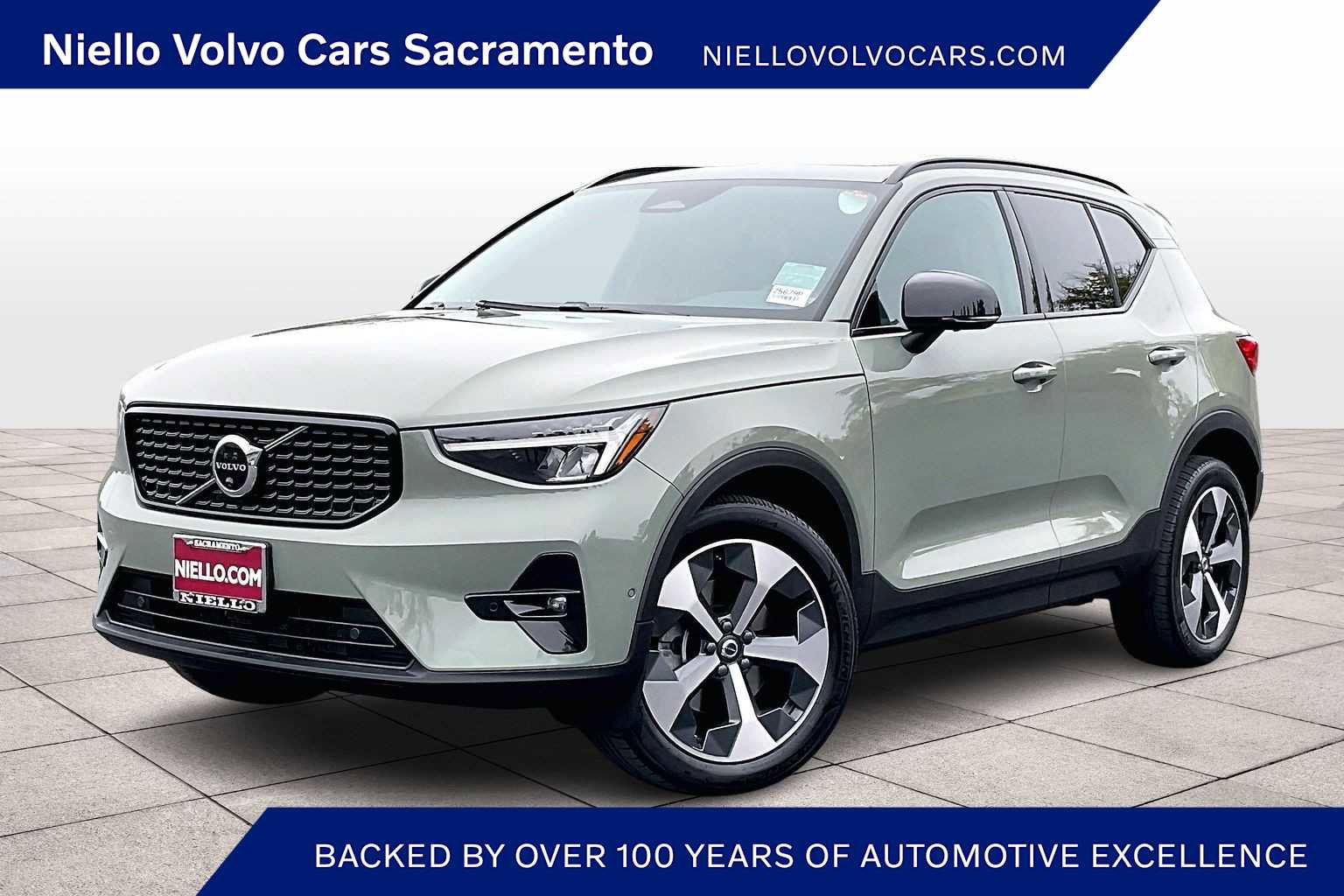 Used 2023 Volvo XC40 B5 Ultimate w/ Protection Package Premier