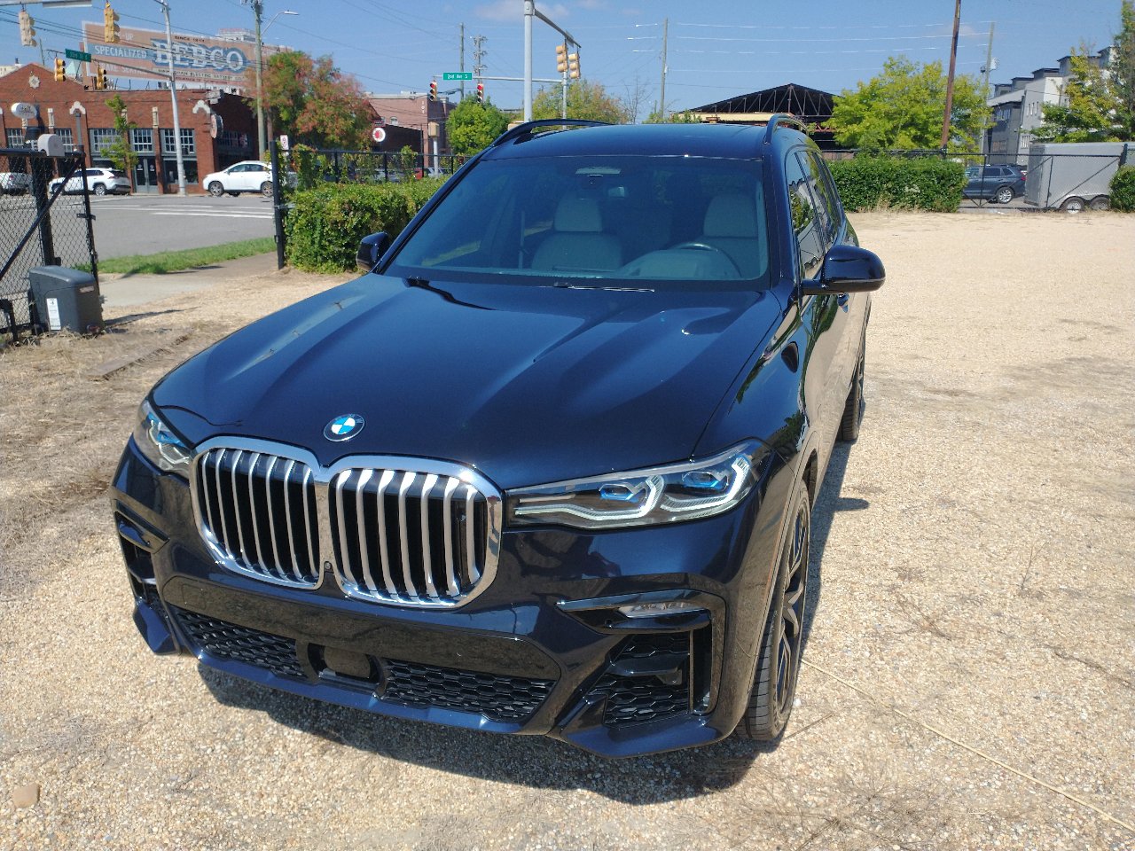 Used 2019 BMW X7 xDrive50i w/ Dynamic Handling Package image 4