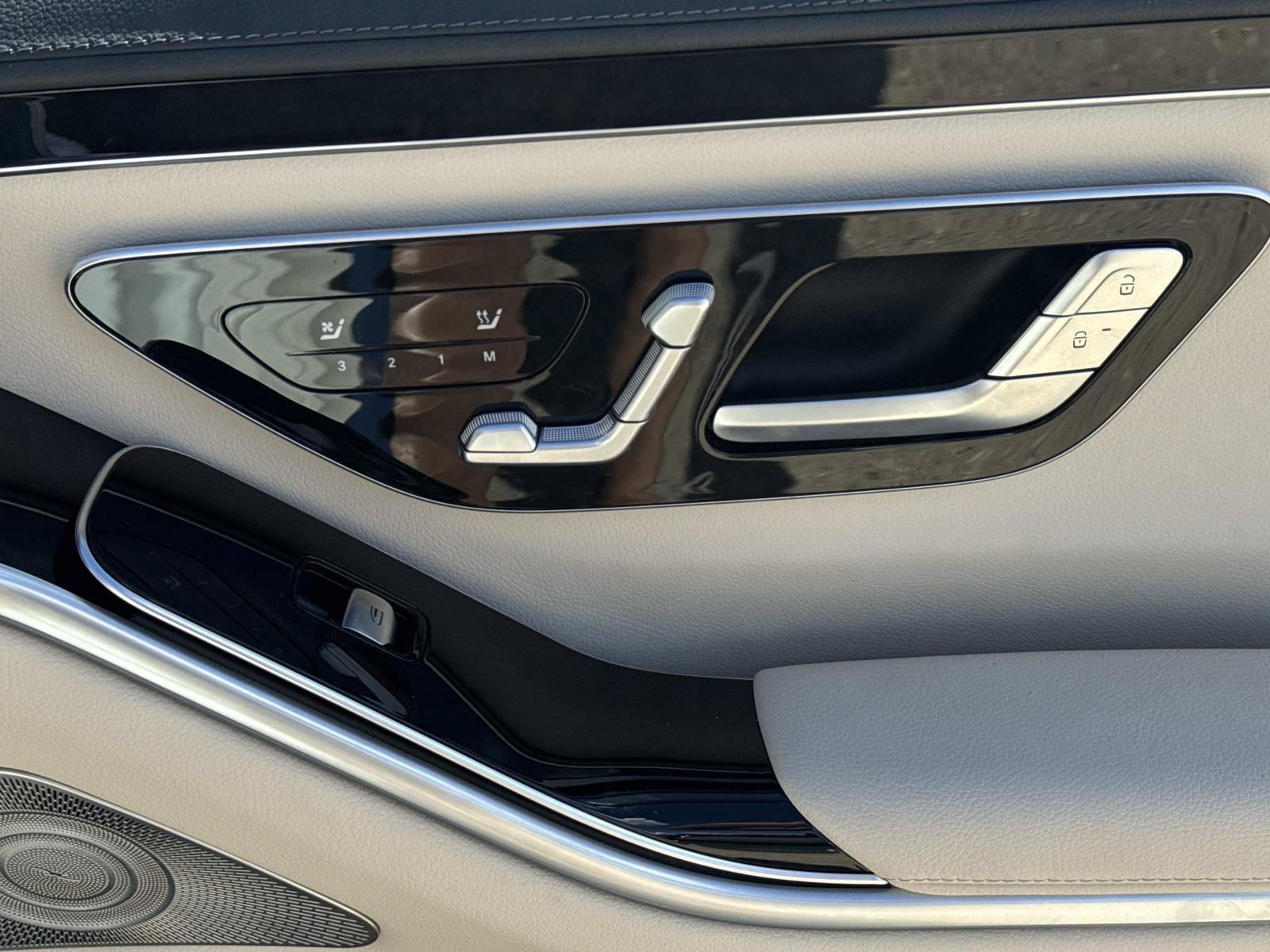 Used 2022 Mercedes-Benz S 500 4MATIC image 16