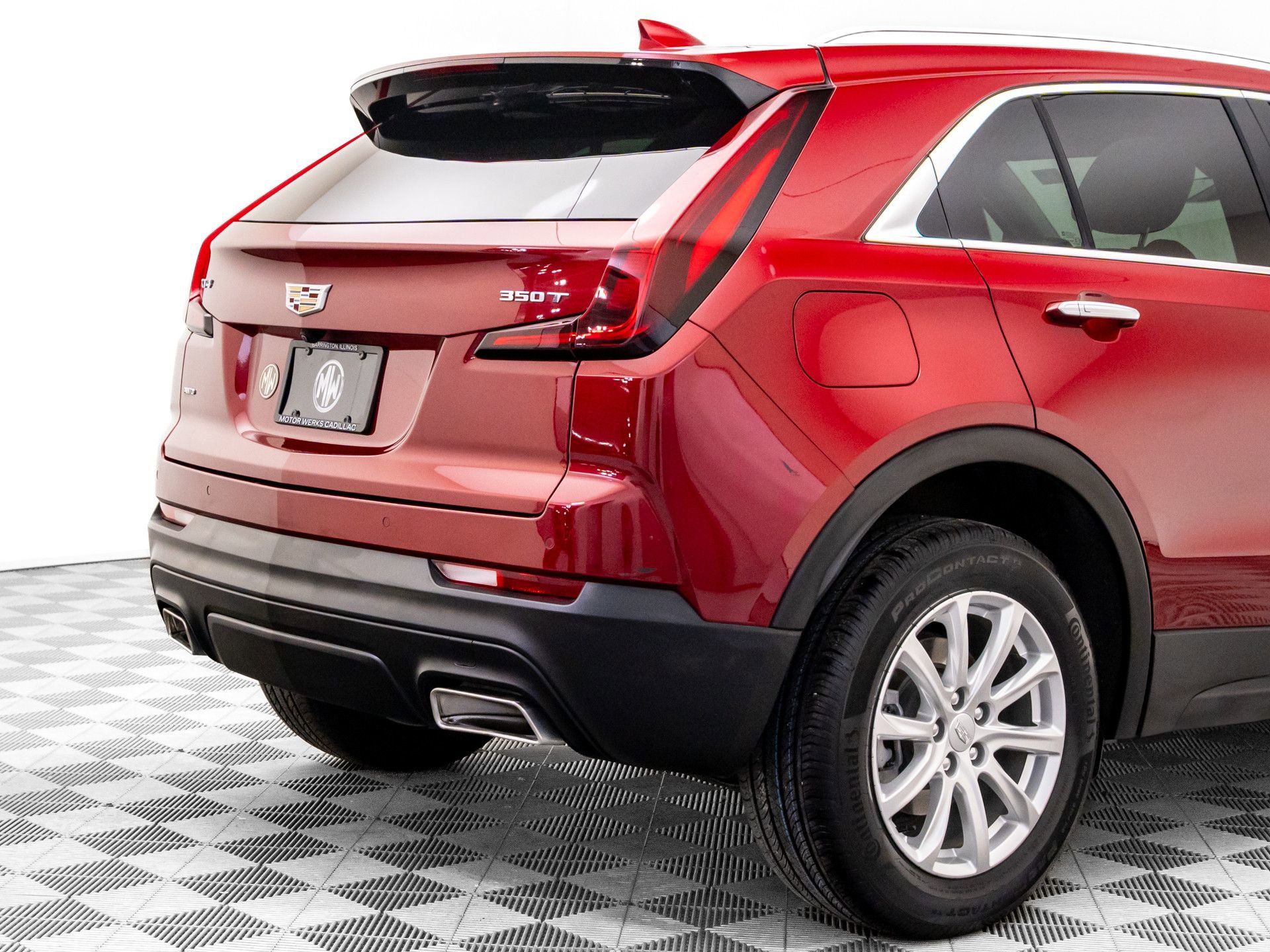 Certified 2023 Cadillac XT4 Luxury w/ Cold Weather Package image 39