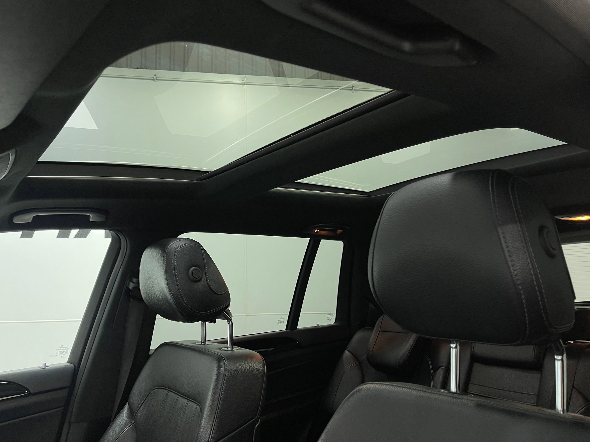 Used 2018 Mercedes-Benz GLS 450 4MATIC image 12