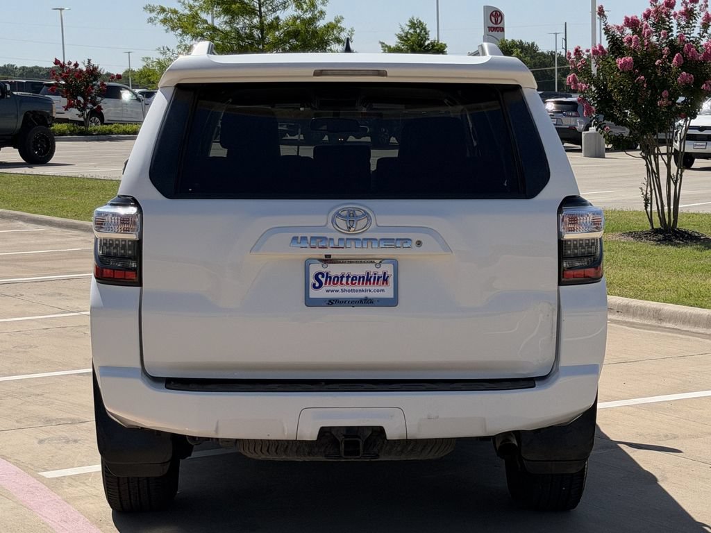 Used 2017 Toyota 4Runner SR5 Premium RWD image 5