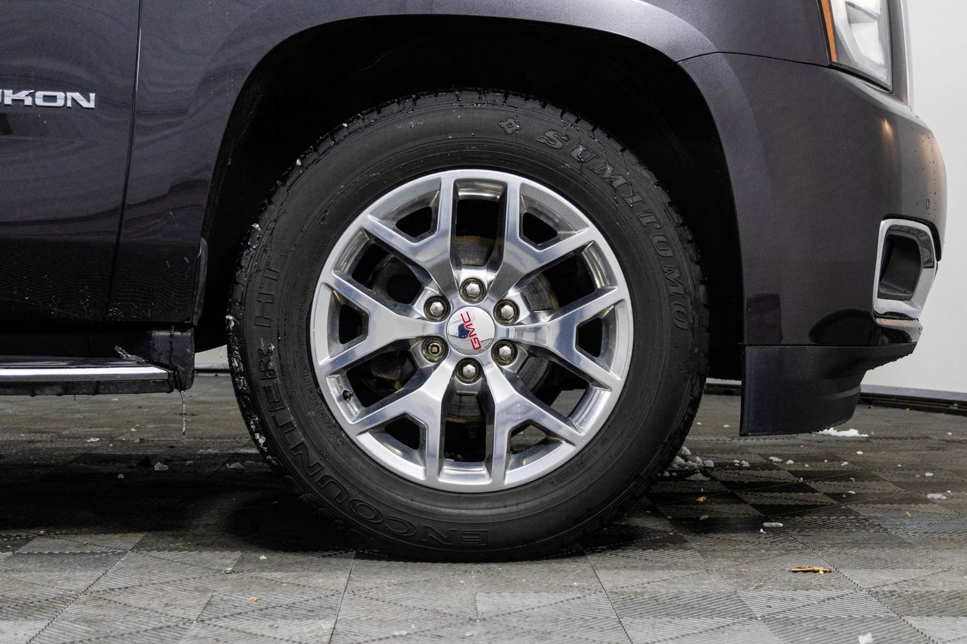 Used 2018 GMC Yukon SLE w/ SLE Value Package image 41