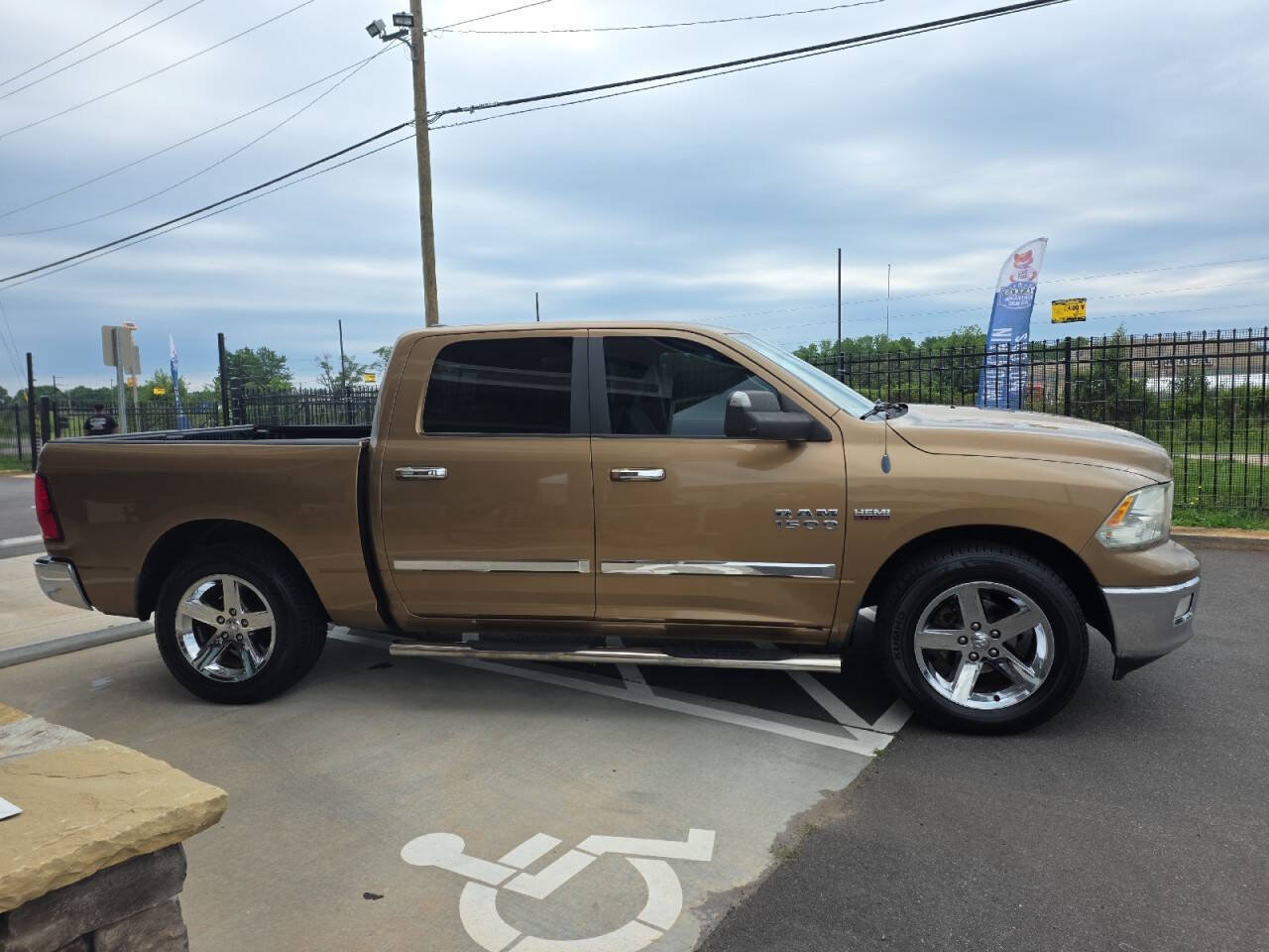 Used 2012 RAM 1500 Big Horn w/ Luxury Group RWD image 7