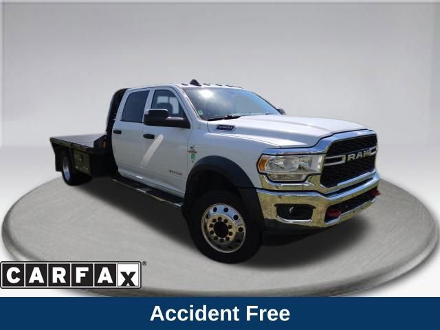 Used 2020 RAM 5500 Tradesman w/ Chrome Appearance Group image 2