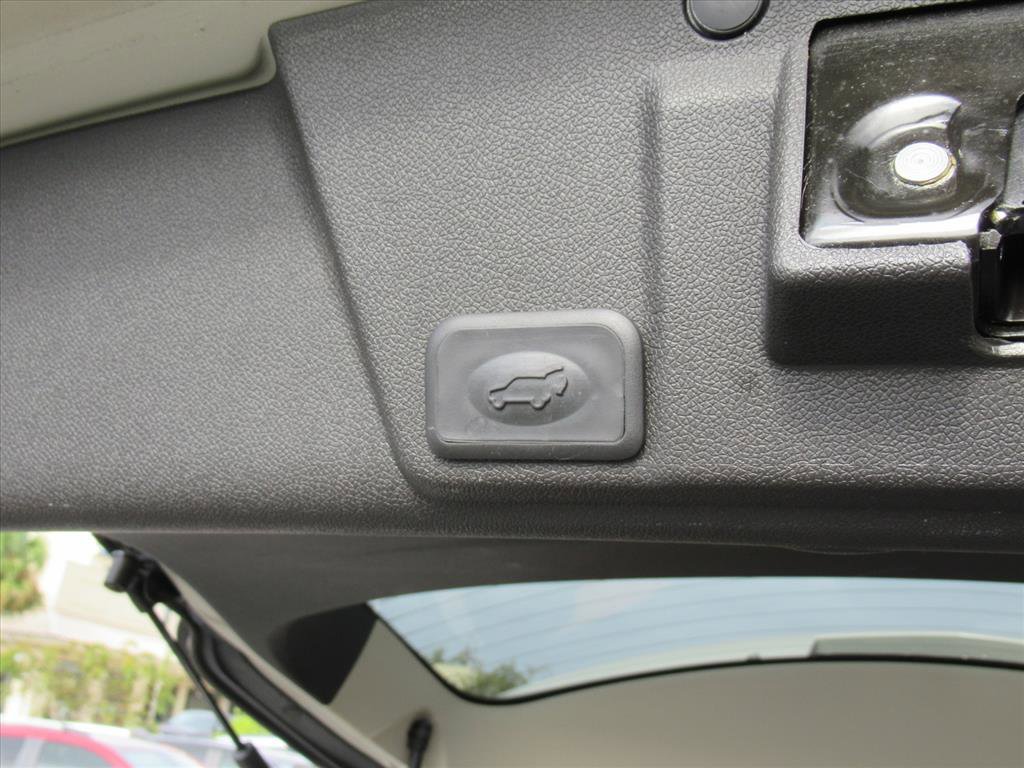 Used 2014 Chevrolet Traverse LTZ image 33