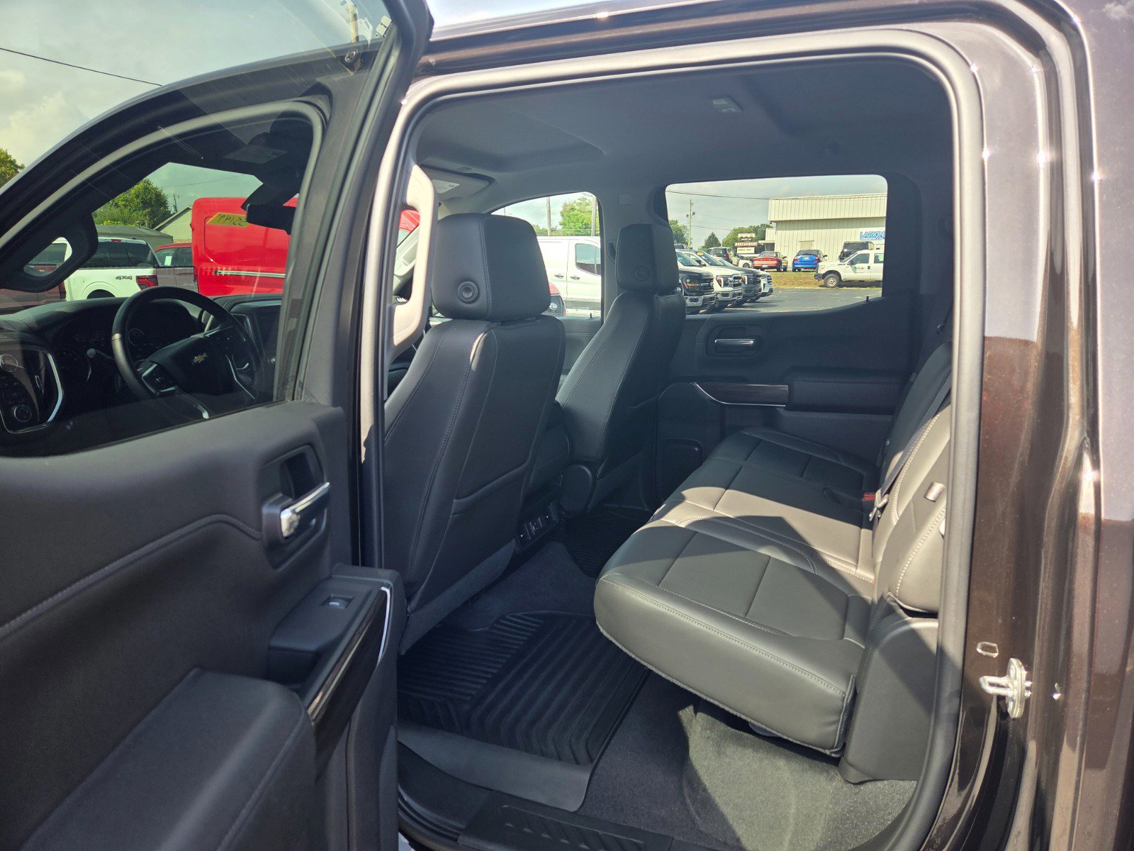 Used 2020 Chevrolet Silverado 1500 LT w/ All-Star Edition image 10