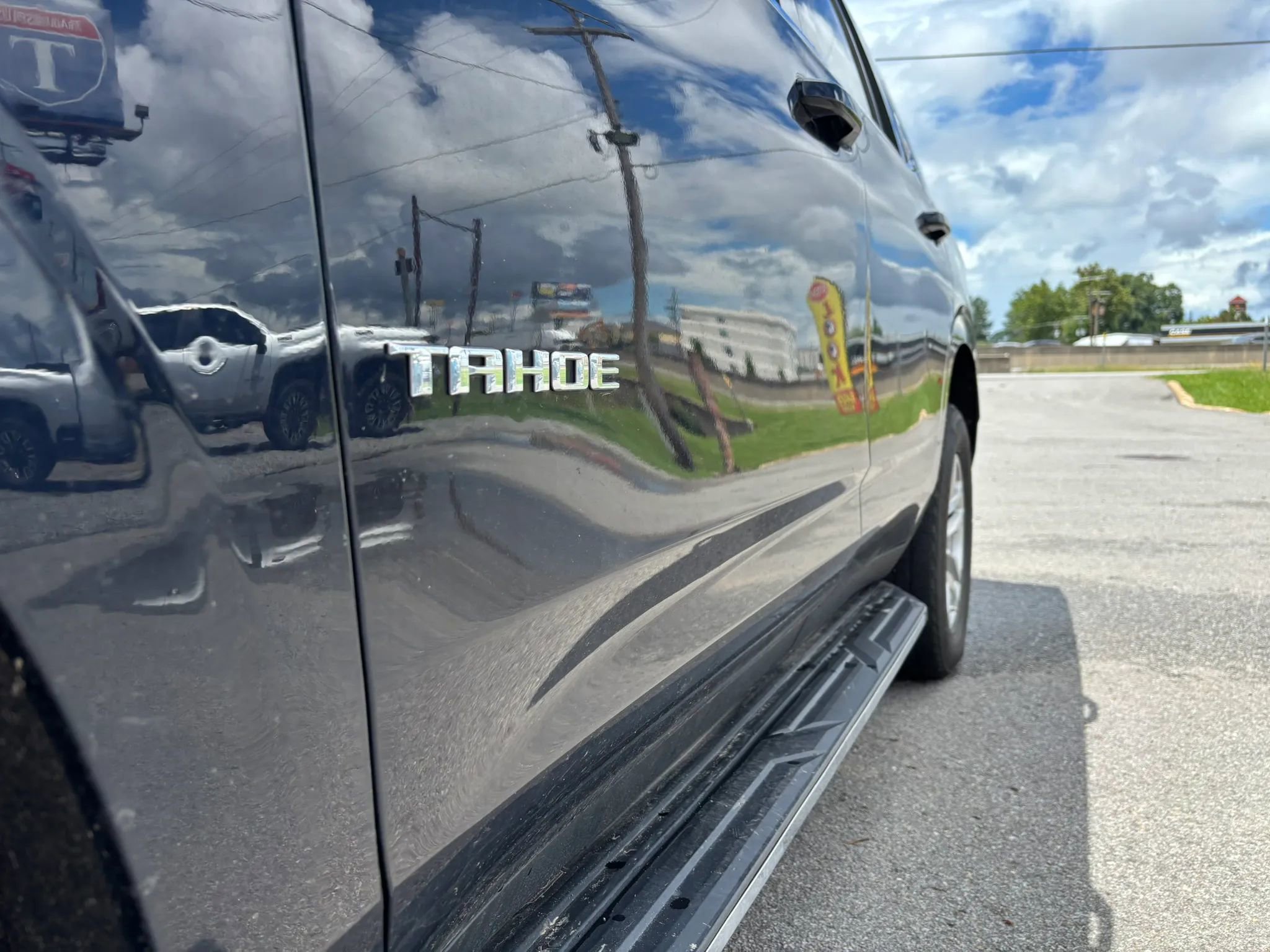 Used 2021 Chevrolet Tahoe LT AWD/4WD image 8