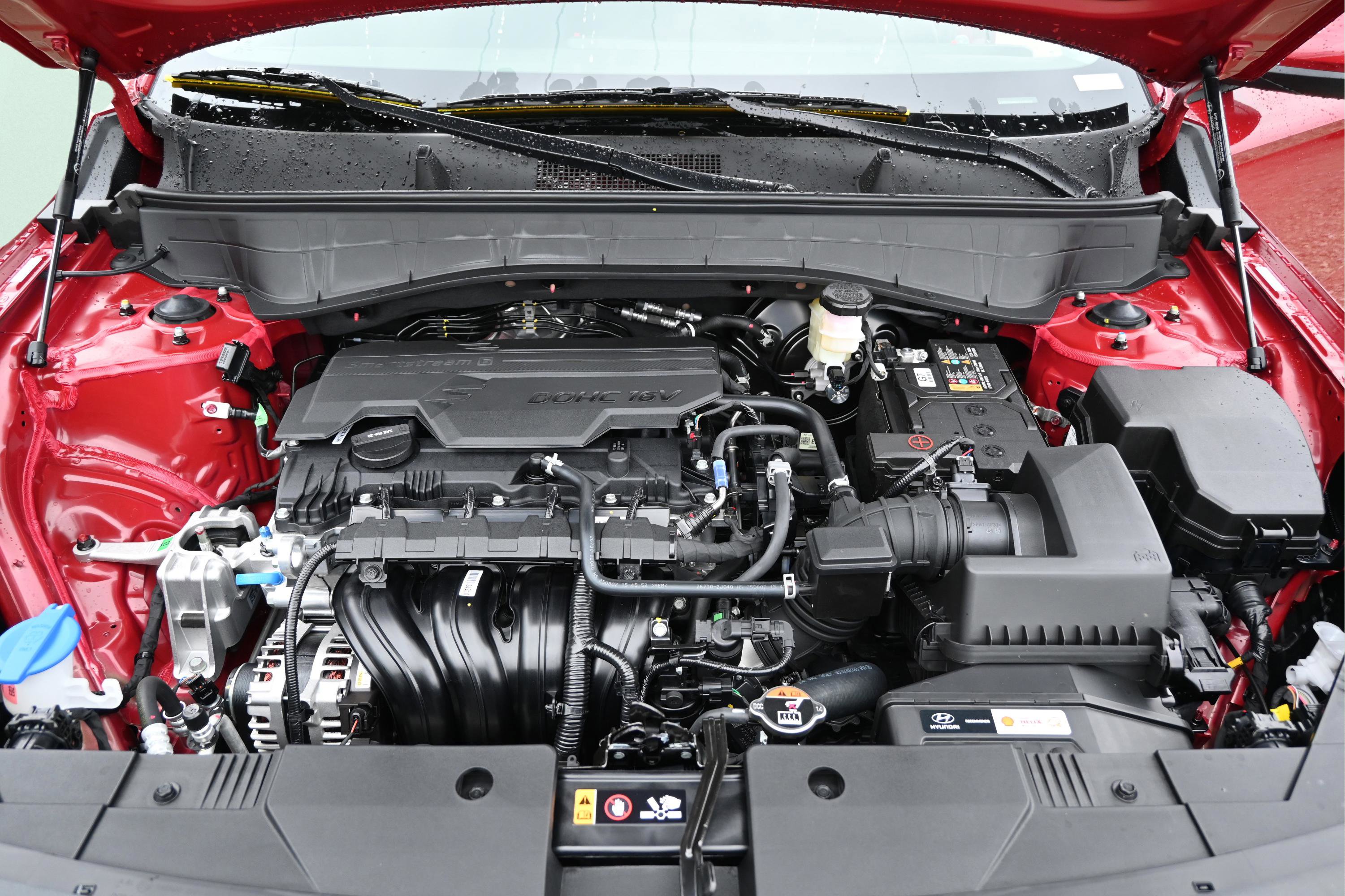 Certified 2026 Hyundai Kona SE FWD image 12