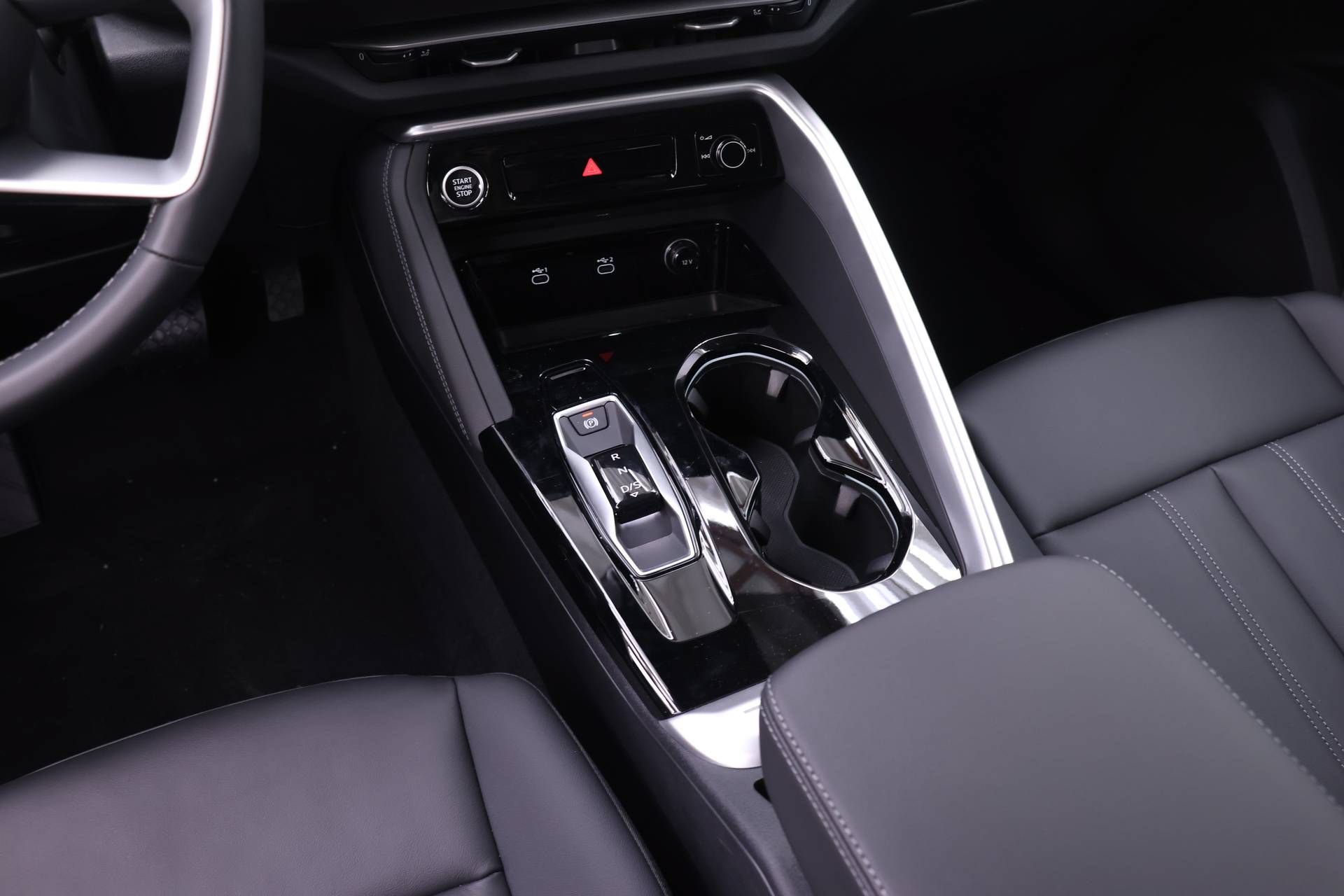 Used 2025 Audi Q5 Premium AWD/4WD image 14
