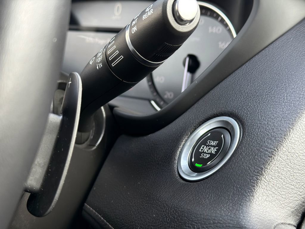 Used 2021 Cadillac XT4 Luxury image 28