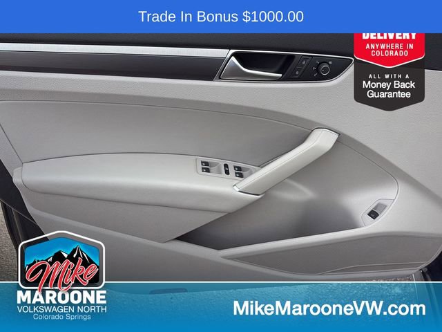 Used 2017 Volkswagen Passat 1.8T R-Line image 12