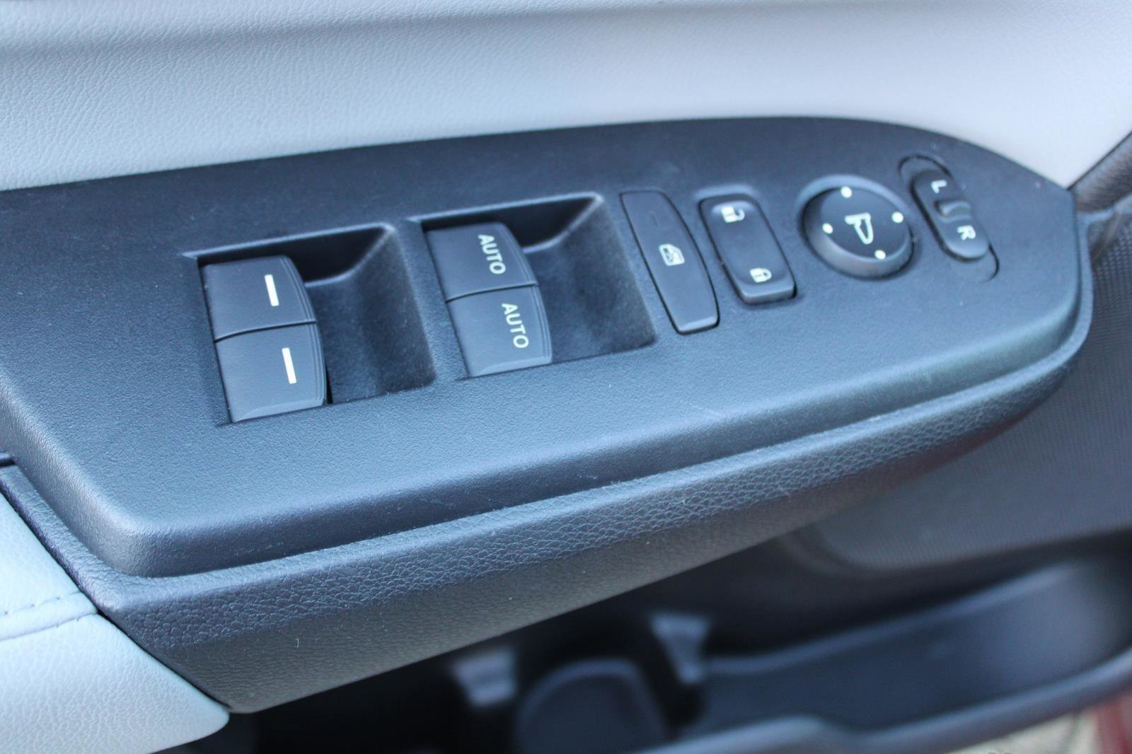 Used 2022 Honda CR-V EX-L image 44