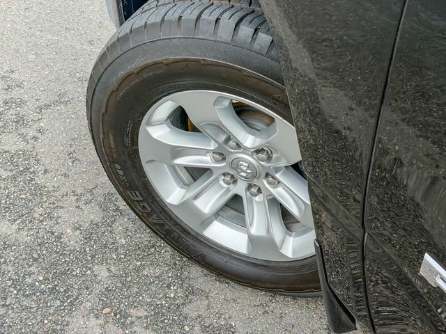 Used 2024 RAM 1500 Laramie AWD/4WD image 11