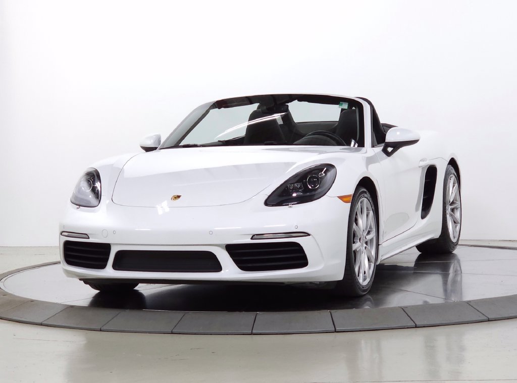 Used 2019 Porsche 718 Boxster RWD image 4