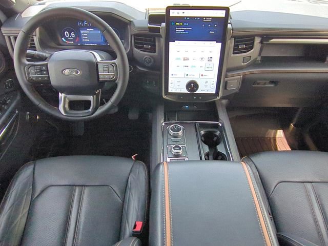 Used 2024 Ford Expedition Platinum AWD/4WD image 11