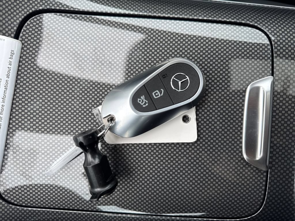 New 2026 Mercedes-Benz C 300 4MATIC Sedan image 15