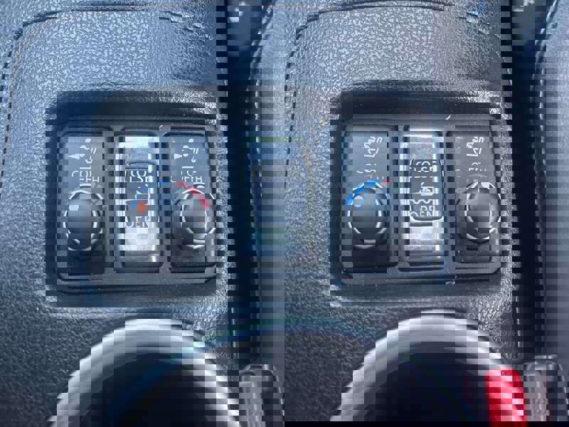 Used 2012 Nissan 370Z Touring w/ Sport Pkg image 32