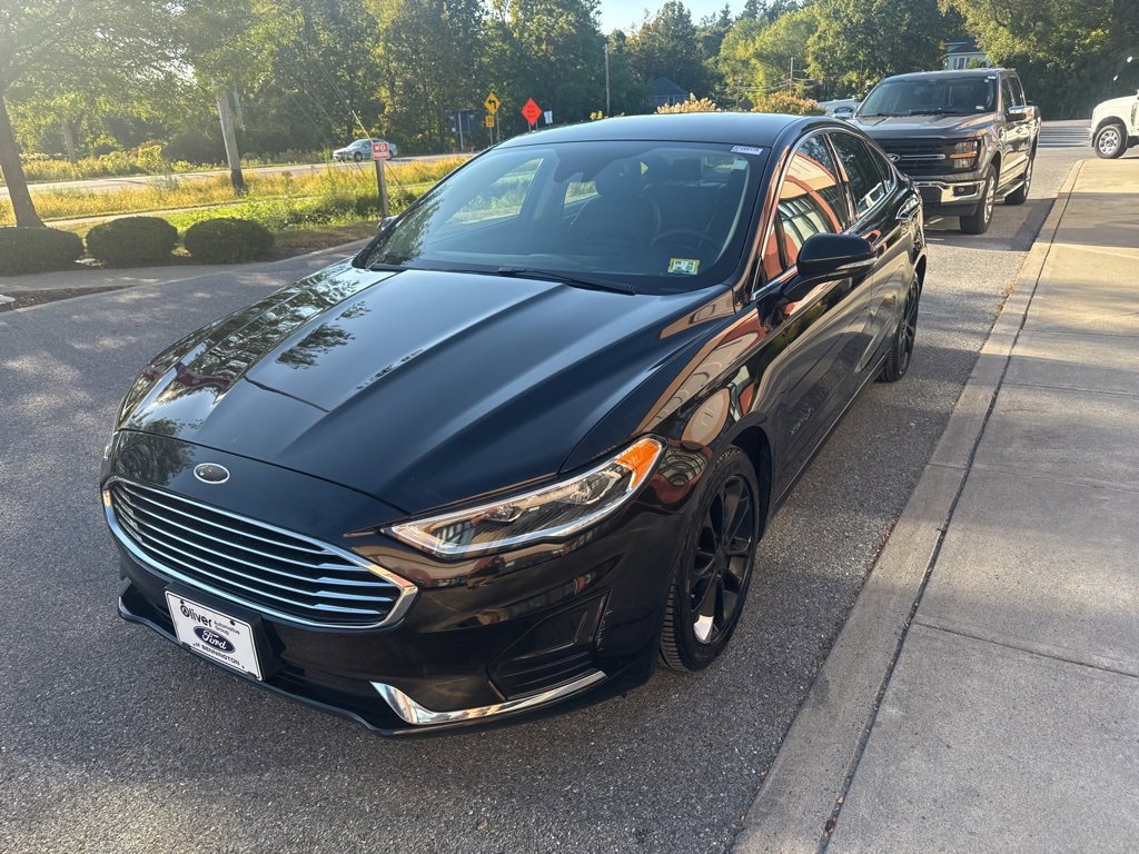 Used 2019 Ford Fusion SEL image 3