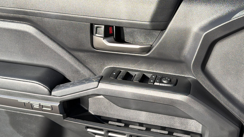 Used 2024 Toyota Tacoma TRD Sport w/ TRD Sport Upgrade Package image 22