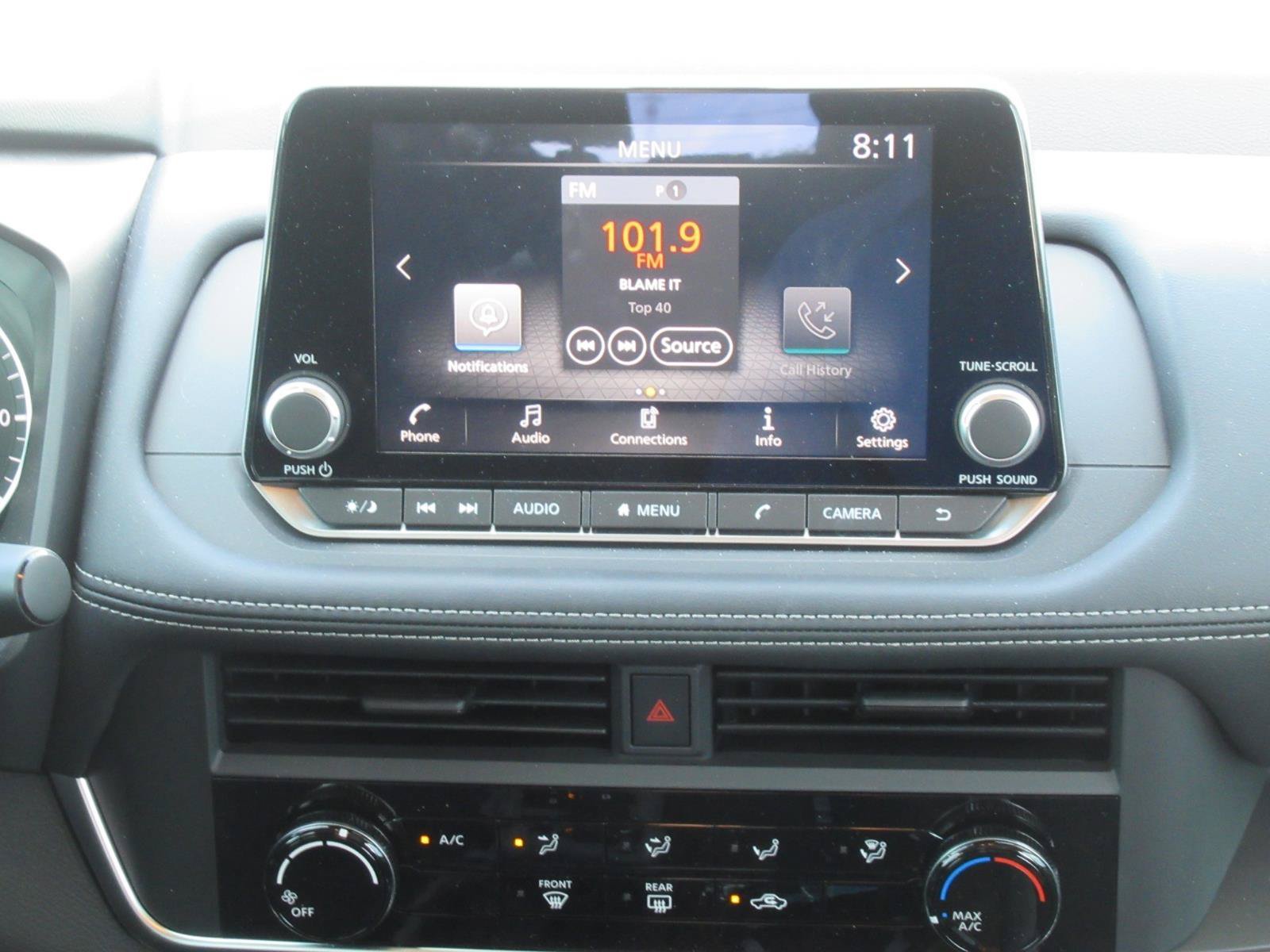 Used 2026 Nissan Rogue S FWD image 15