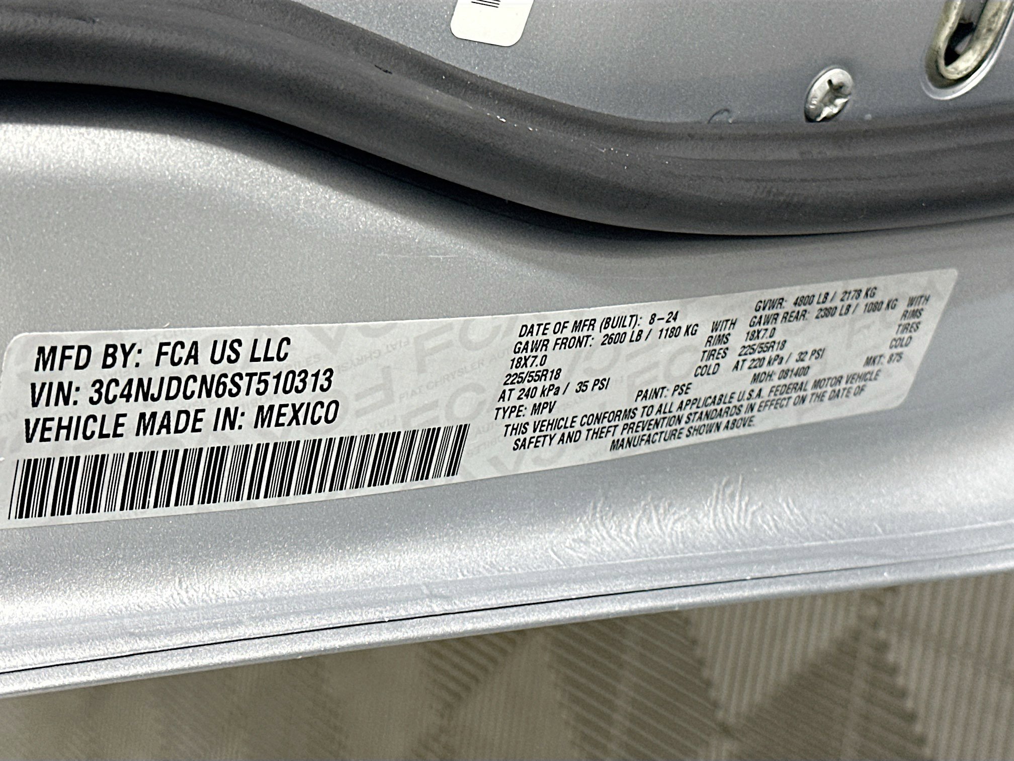 Used 2025 Jeep Compass Limited image 12