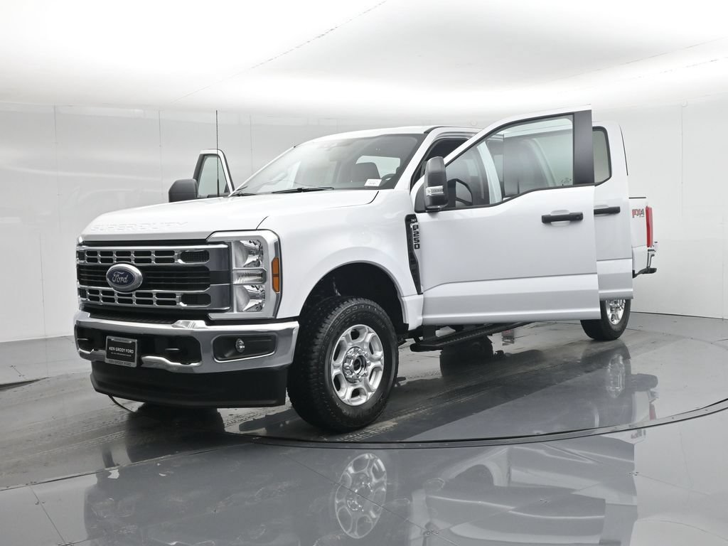 New 2026 Ford F250 XLT w/ FX4 Off-Road Package AWD/4WD image 34
