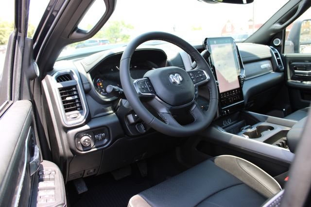 New 2026 RAM 3500 Laramie AWD/4WD image 20
