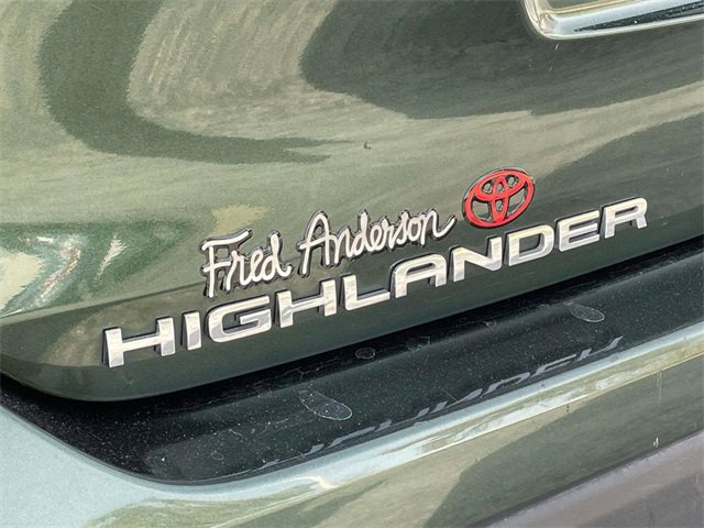 Used 2024 Toyota Highlander XLE image 11
