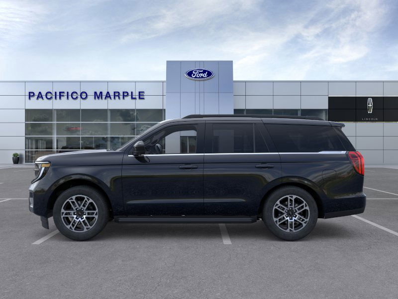 New 2026 Ford Expedition Active image 3