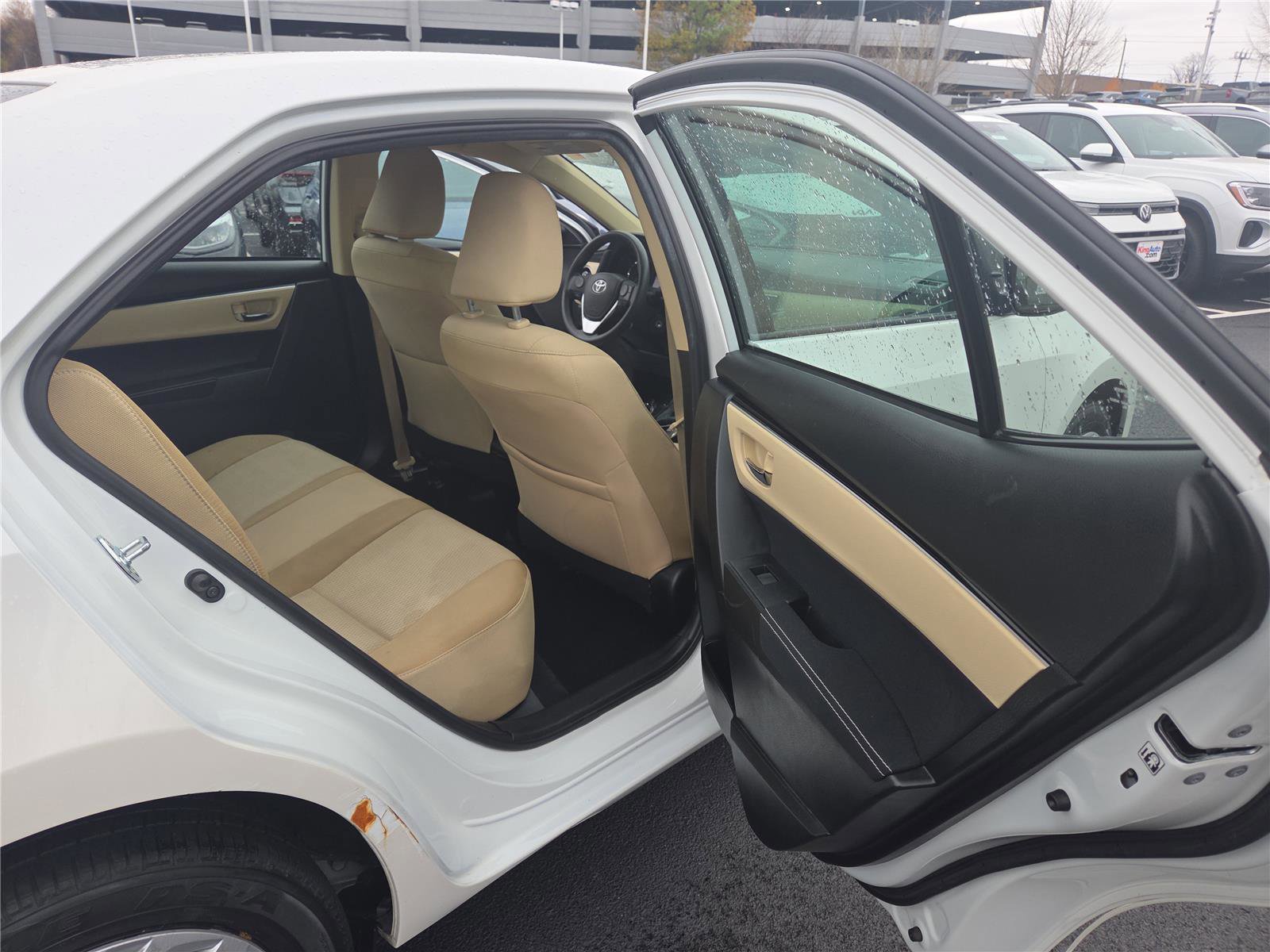 Used 2017 Toyota Corolla LE image 27